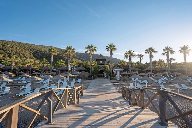 Latanya Park Resort 13