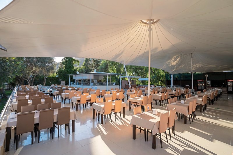 Latanya Park Resort 22