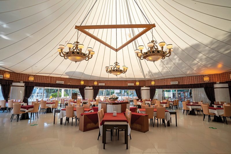 Latanya Park Resort 23