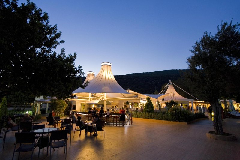 Latanya Park Resort 8