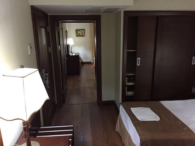 Latanya Park Resort 15