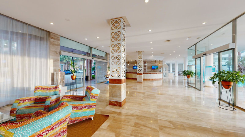 Tropic Garden Hotel & Apartments 6