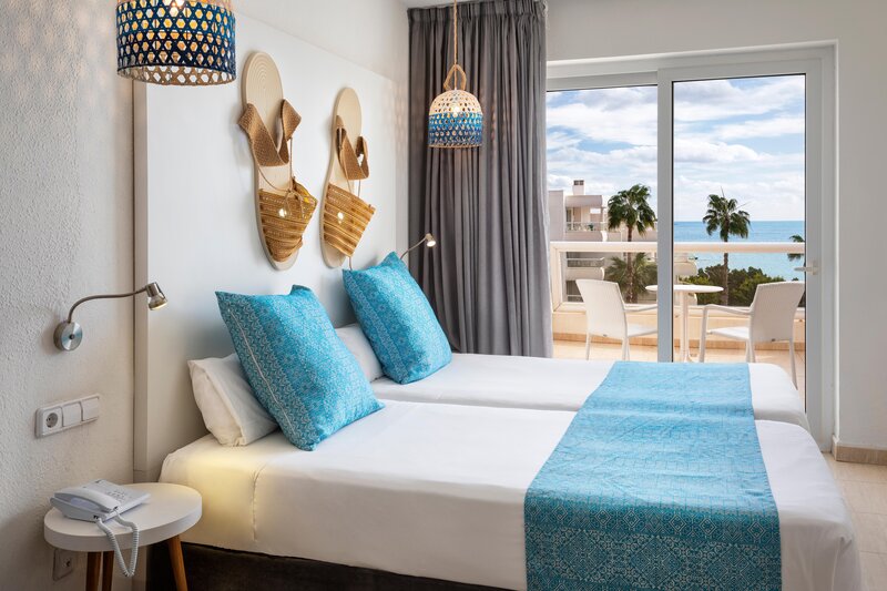 Tropic Garden Hotel & Apartments 79