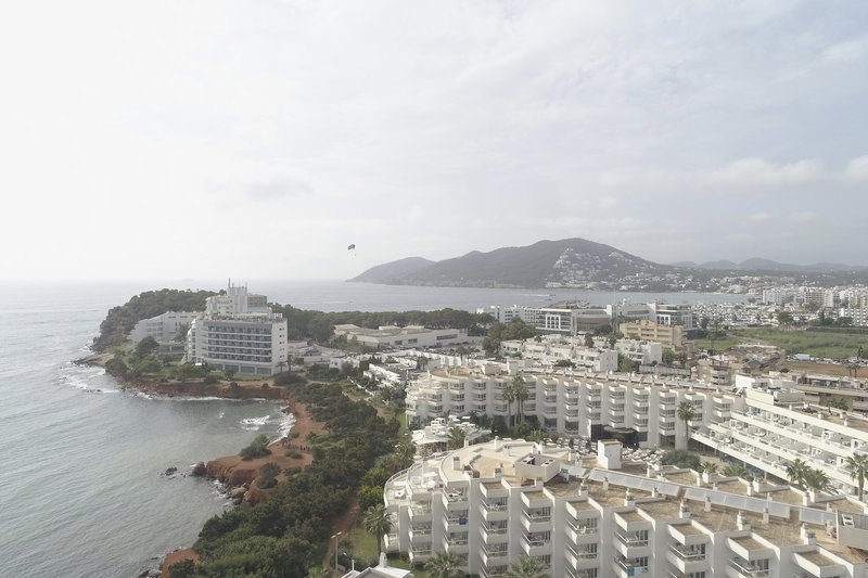 Tropic Garden Hotel & Apartments 10