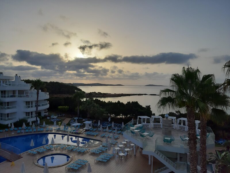 Tropic Garden Hotel & Apartments 29