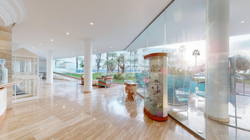 Tropic Garden Hotel & Apartments 92