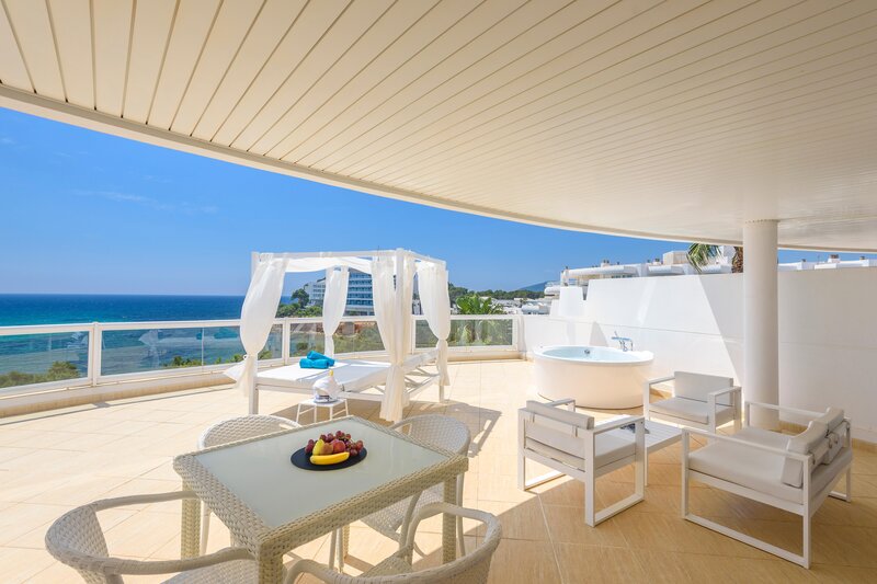 Tropic Garden Hotel & Apartments 38