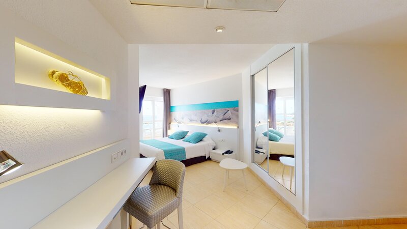Tropic Garden Hotel & Apartments 41