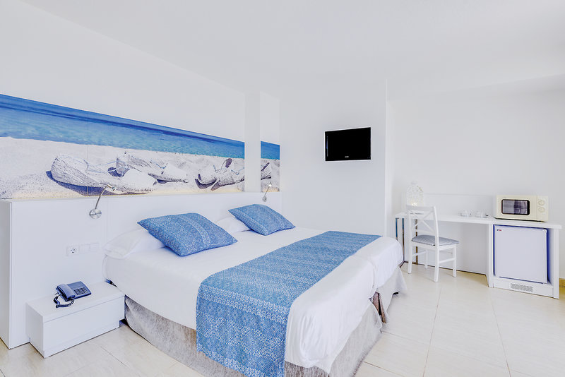 Tropic Garden Hotel & Apartments 11