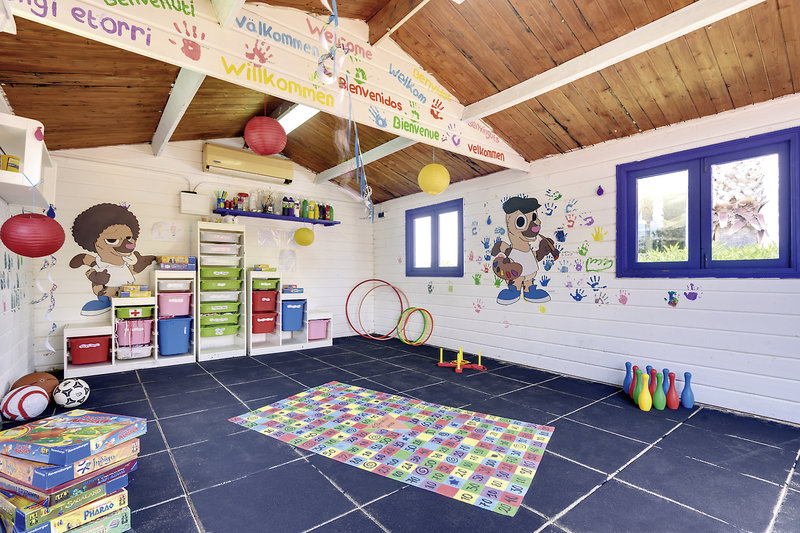 Tropic Garden Hotel & Apartments 36