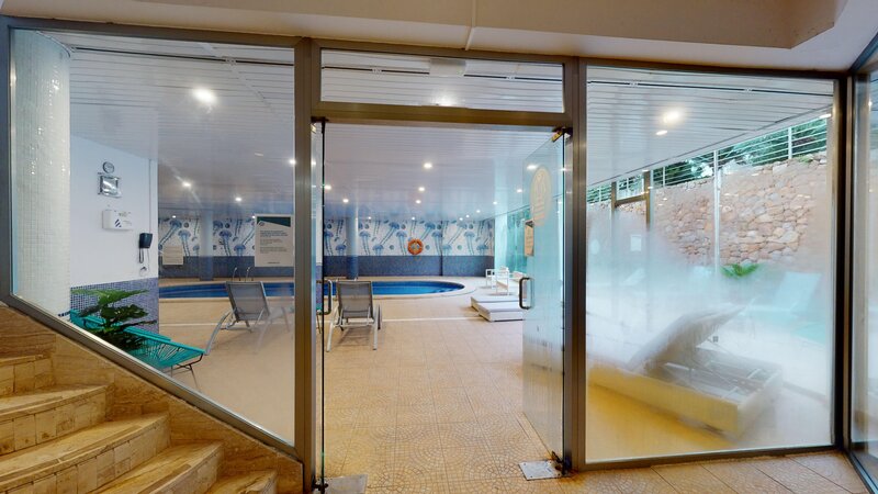 Tropic Garden Hotel & Apartments 19