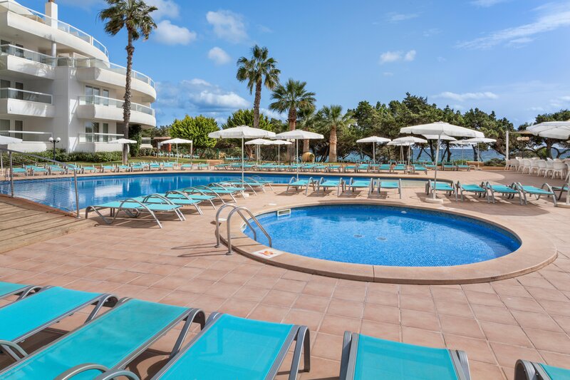 Tropic Garden Hotel & Apartments 24