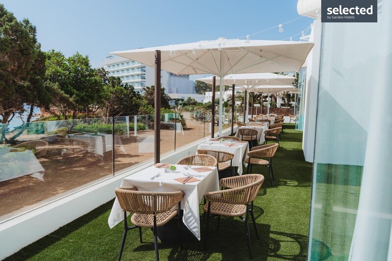 Tropic Garden Hotel & Apartments 37
