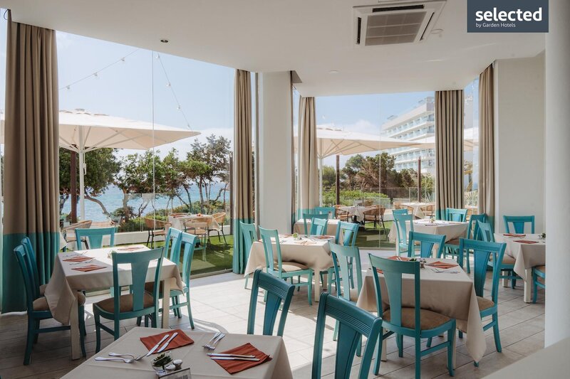 Tropic Garden Hotel & Apartments 39