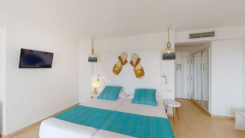 Tropic Garden Hotel & Apartments 51