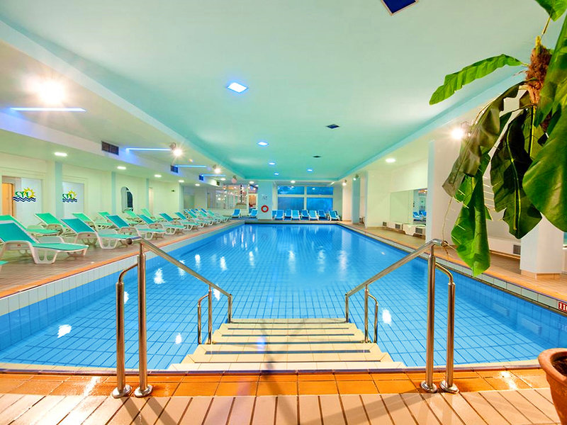 Hotel Narcis 8