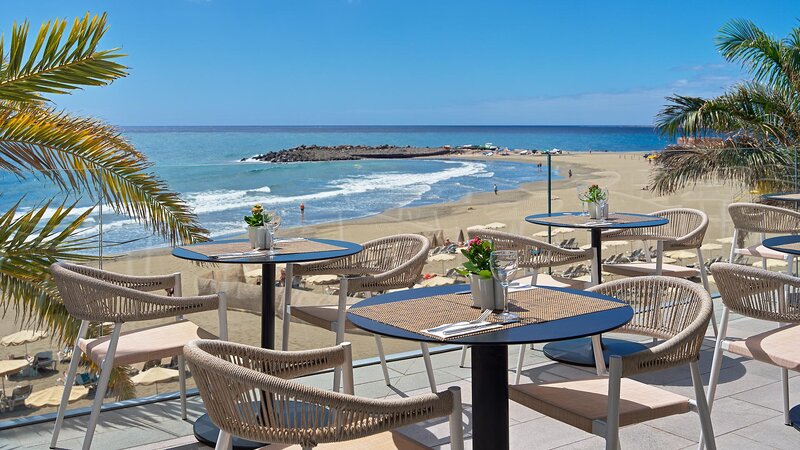 Don Gregory by Dunas 27