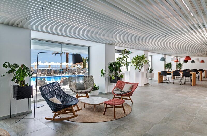 Don Gregory by Dunas 36