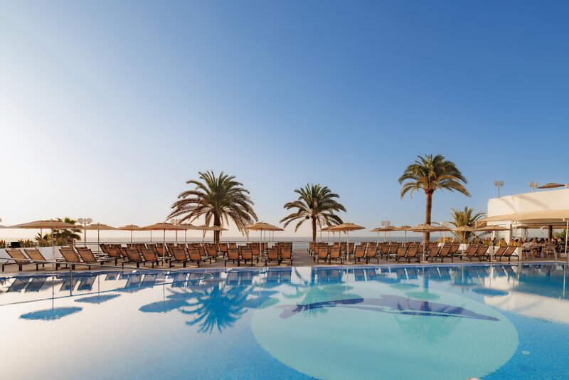 Don Gregory by Dunas 42