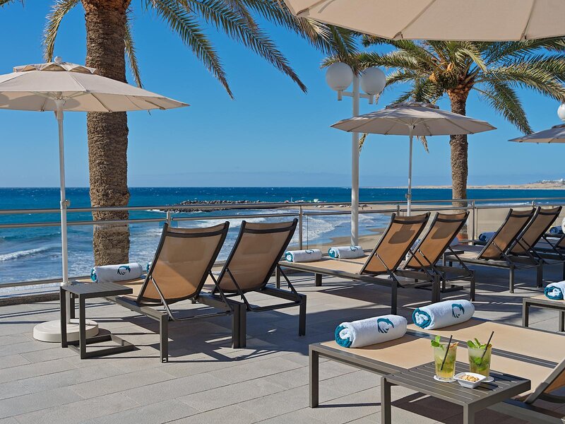 Don Gregory by Dunas 47