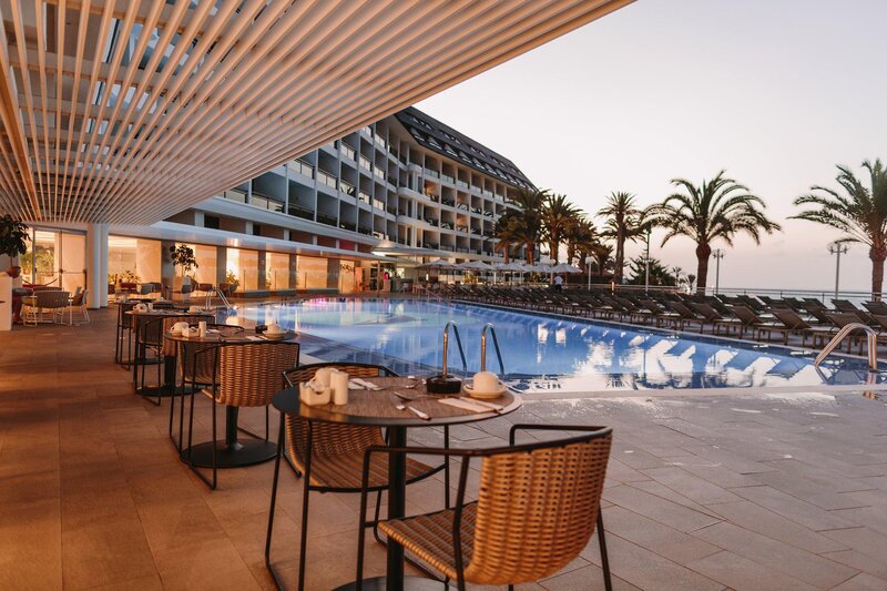 Don Gregory by Dunas 49