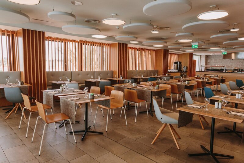 Don Gregory by Dunas 61