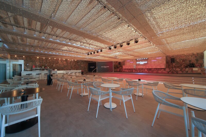 Don Gregory by Dunas 63