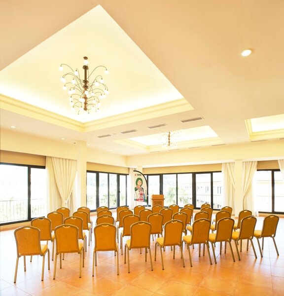 Mon Port Hotel & Spa 160