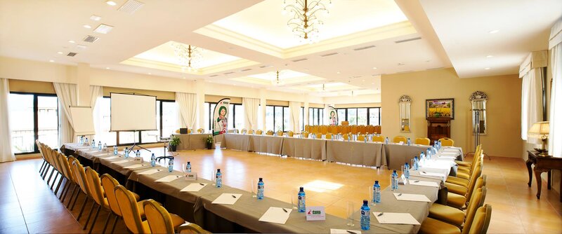 Mon Port Hotel & Spa 161