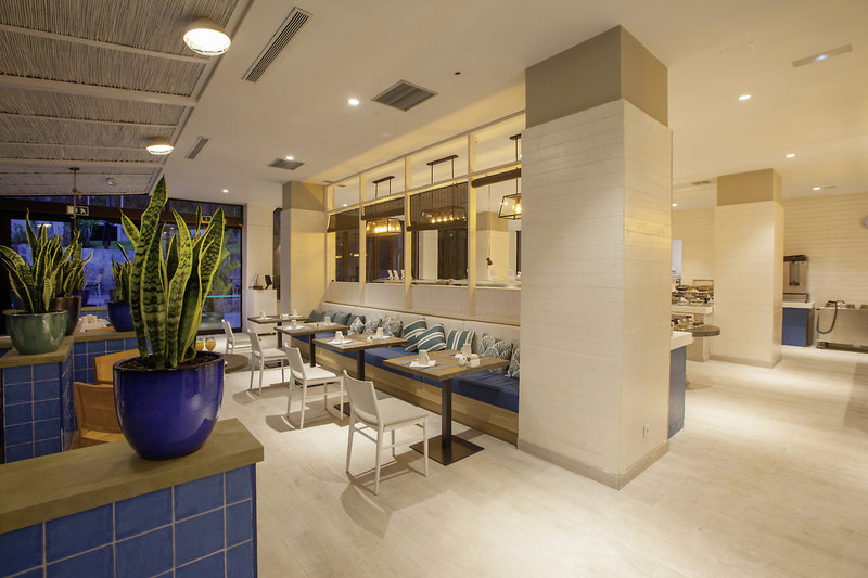 Corallium Beach by Lopesan Hotels 11