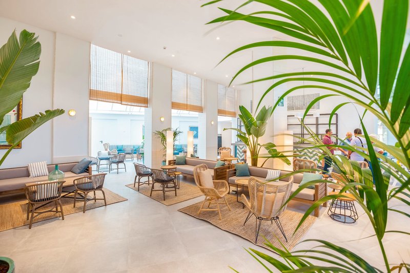 Corallium Beach by Lopesan Hotels 16