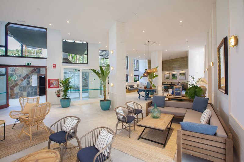 Corallium Beach by Lopesan Hotels 19