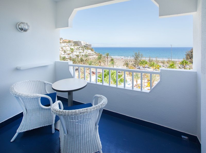 Corallium Beach by Lopesan Hotels 22