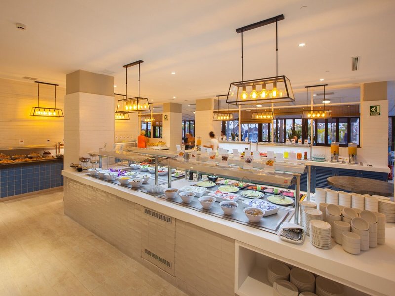 Corallium Beach by Lopesan Hotels 14