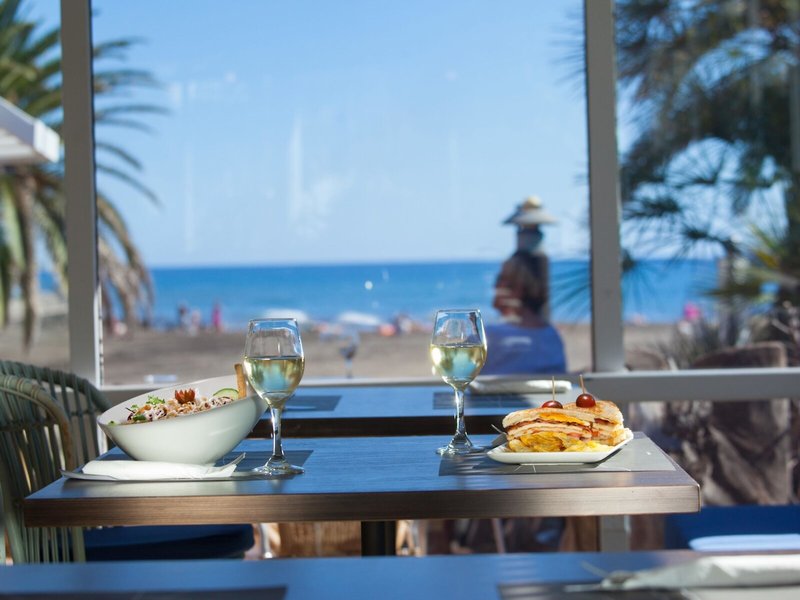 Corallium Beach by Lopesan Hotels 22