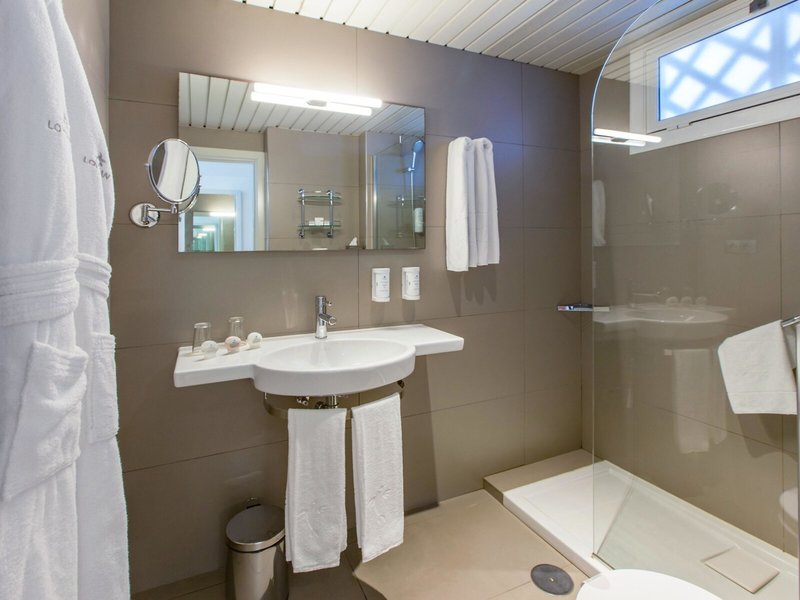 Corallium Beach by Lopesan Hotels 30