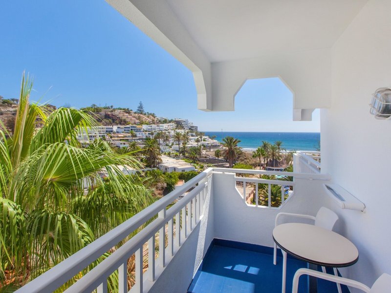 Corallium Beach by Lopesan Hotels 41