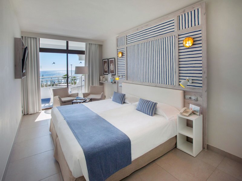 Corallium Beach by Lopesan Hotels 42