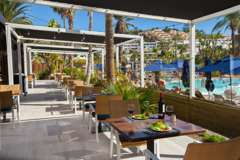 Corallium Beach by Lopesan Hotels 9
