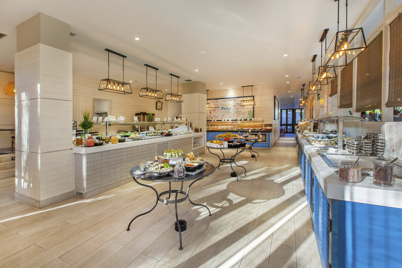 Corallium Beach by Lopesan Hotels 8