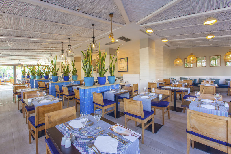 Corallium Beach by Lopesan Hotels 9
