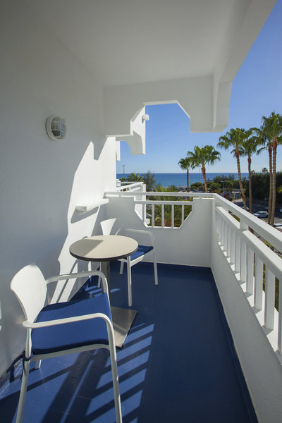 Corallium Beach by Lopesan Hotels 17