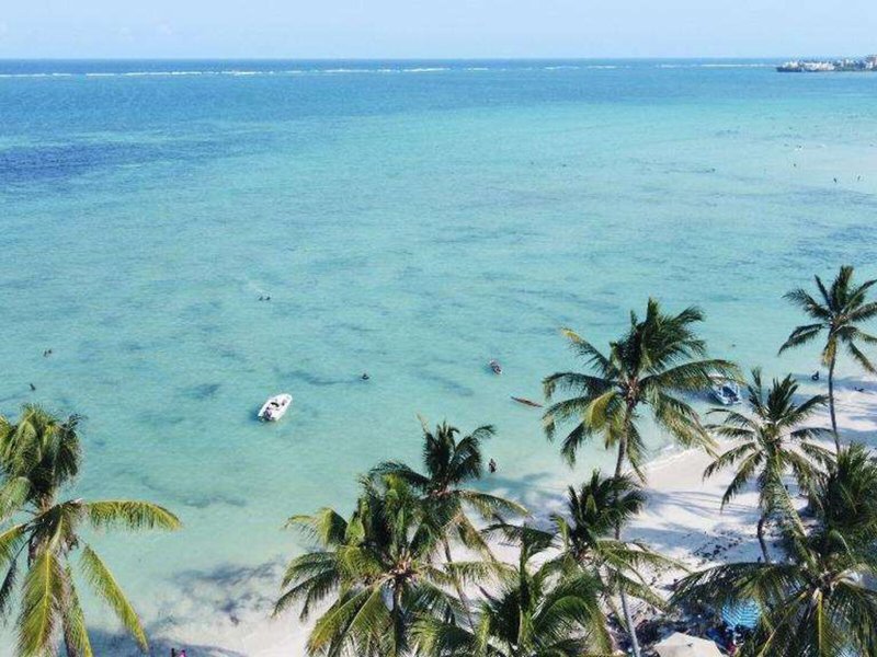 Sai Rock Beach Hotel & Spa 11