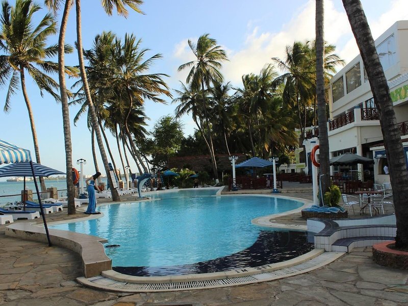 Sai Rock Beach Hotel & Spa 12