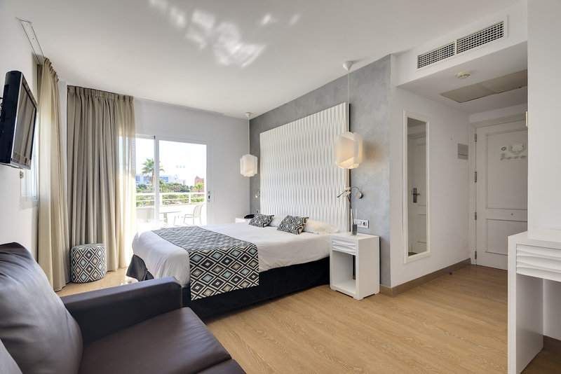 Cala Millor Garden Hotel 10