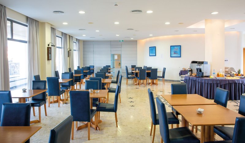 Do Mar 4 - Restaurant