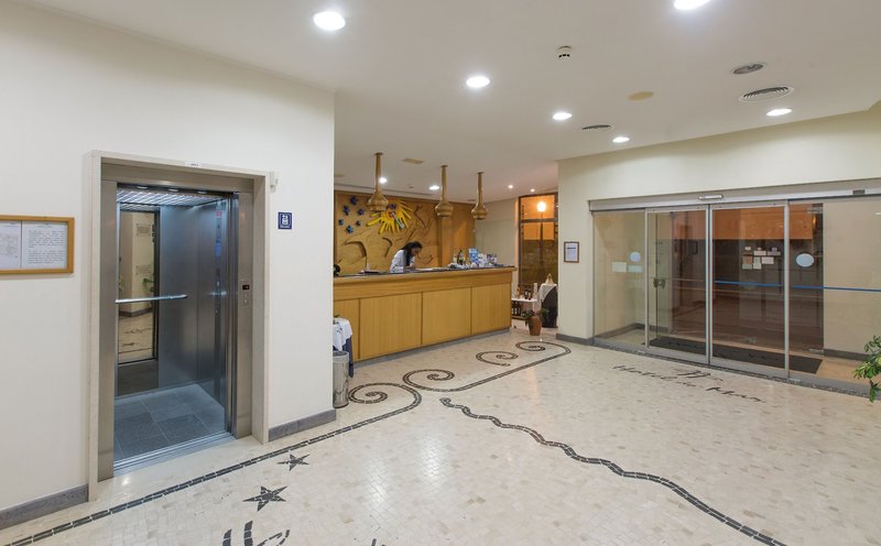 Do Mar 6 - Lounge / Lobby
