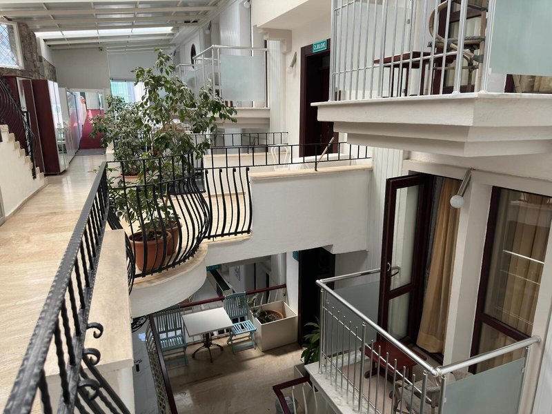 Ata Park 18