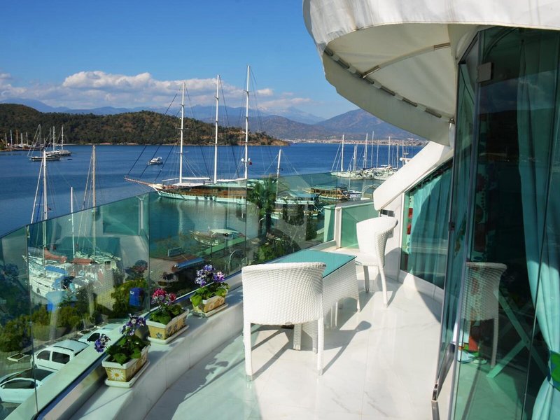 Ata Park 22