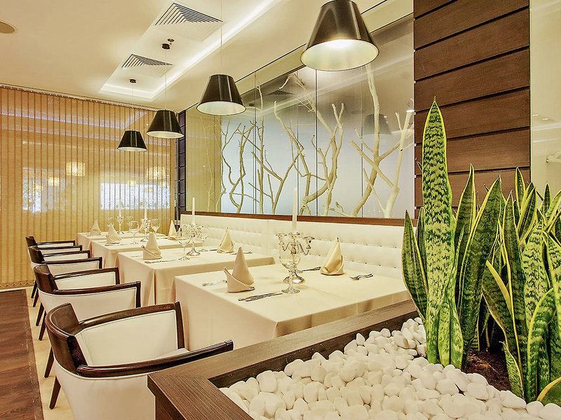 International Hotel Casino & Tower Suites 9